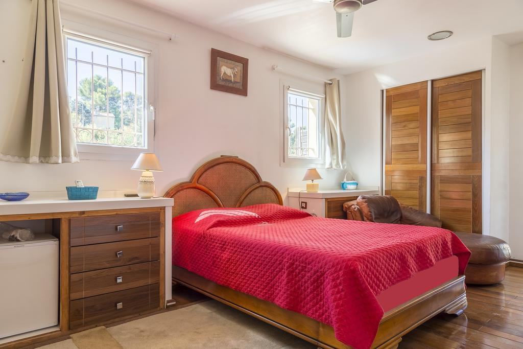 Les Terrasses De L'Etoile Bed & Breakfast Plan-de-Cuques Екстериор снимка